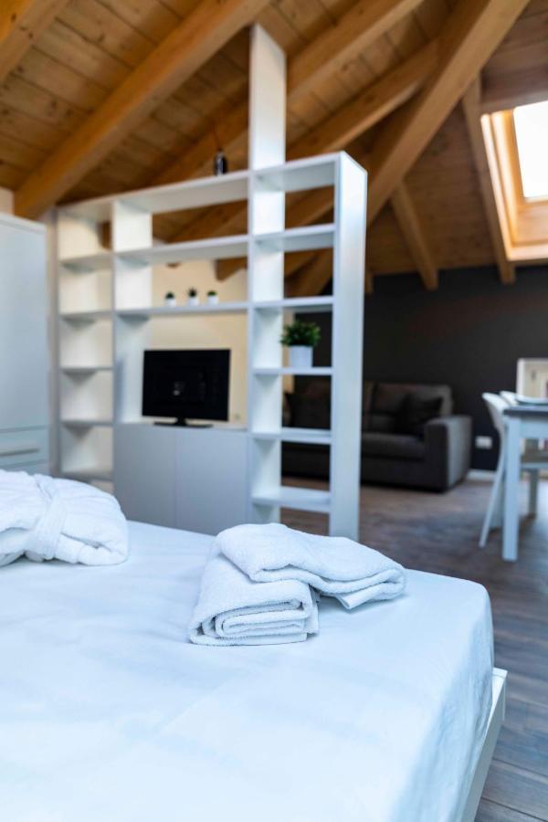 Ca Del Trima Lägenhet Melegnano Exteriör bild